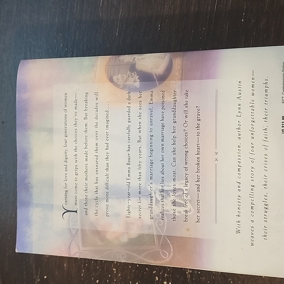 Paperback books - Bundle of 5 - Picture 11 of 11